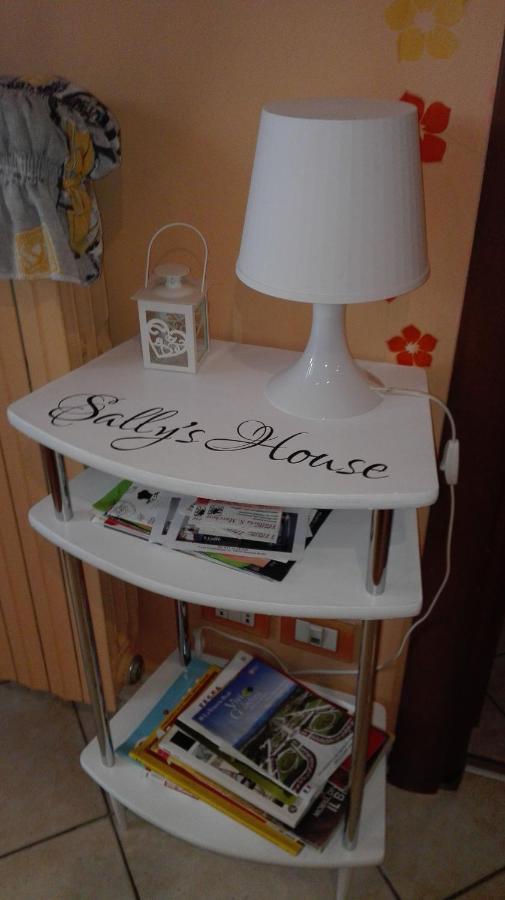 ונאריה ריאלה Sally'S House מראה חיצוני תמונה
