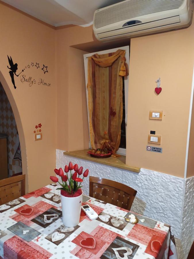 ונאריה ריאלה Sally'S House מראה חיצוני תמונה